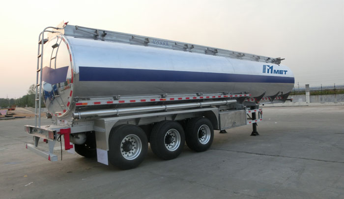 Aluminum fuel tanker trailer